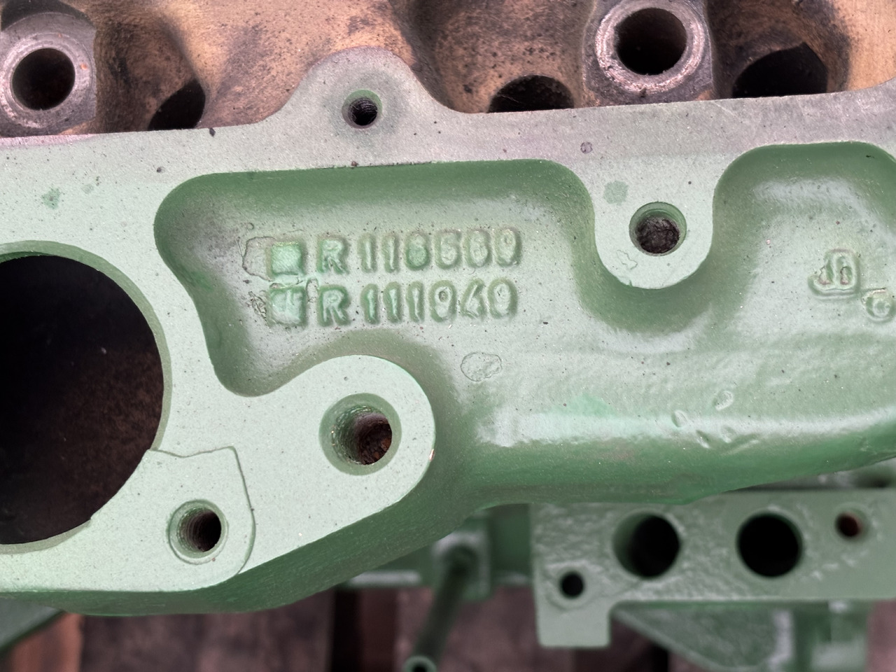 John Deere R121868 4039TL-006 4039TL 006 Blok Silnika R116569 R111949 Cylinder - Cylinder block for Agricultural machinery: picture 1 John Deere R121868 4039TL-006 4039TL 006 Blok Silnika R116569 R111949 Cylinder - Cylinder block for Agricultural machinery: picture 1