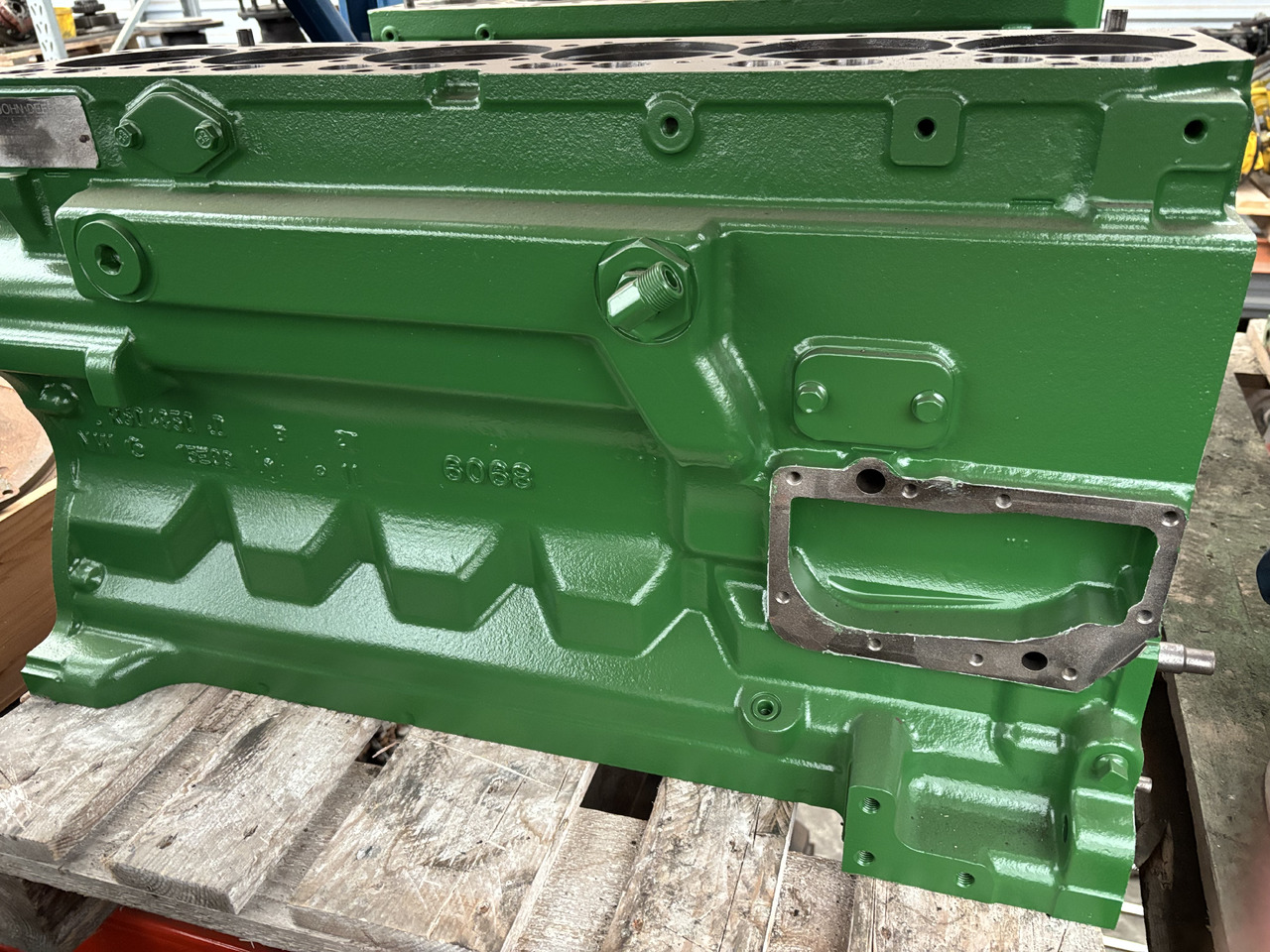 John Deere R504850 Blok Silnika - Cylinder block for Agricultural machinery: picture 3 John Deere R504850 Blok Silnika - Cylinder block for Agricultural machinery: picture 3