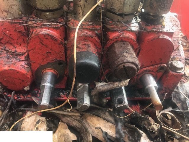 Hydraulic cylinder for Agricultural machinery Manitou 626 - Siłownik Poziomowania: picture 6