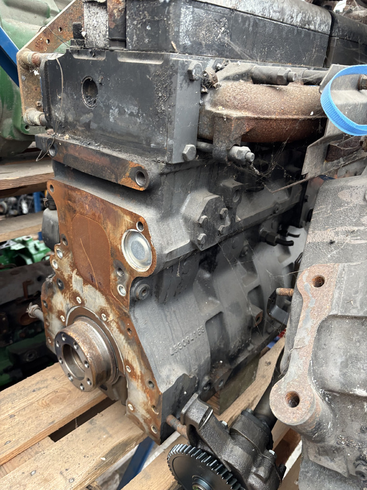 Engine and parts for Agricultural machinery Massey Ferguson 7618 Silnik CZĘŚCI 453084168: picture 7