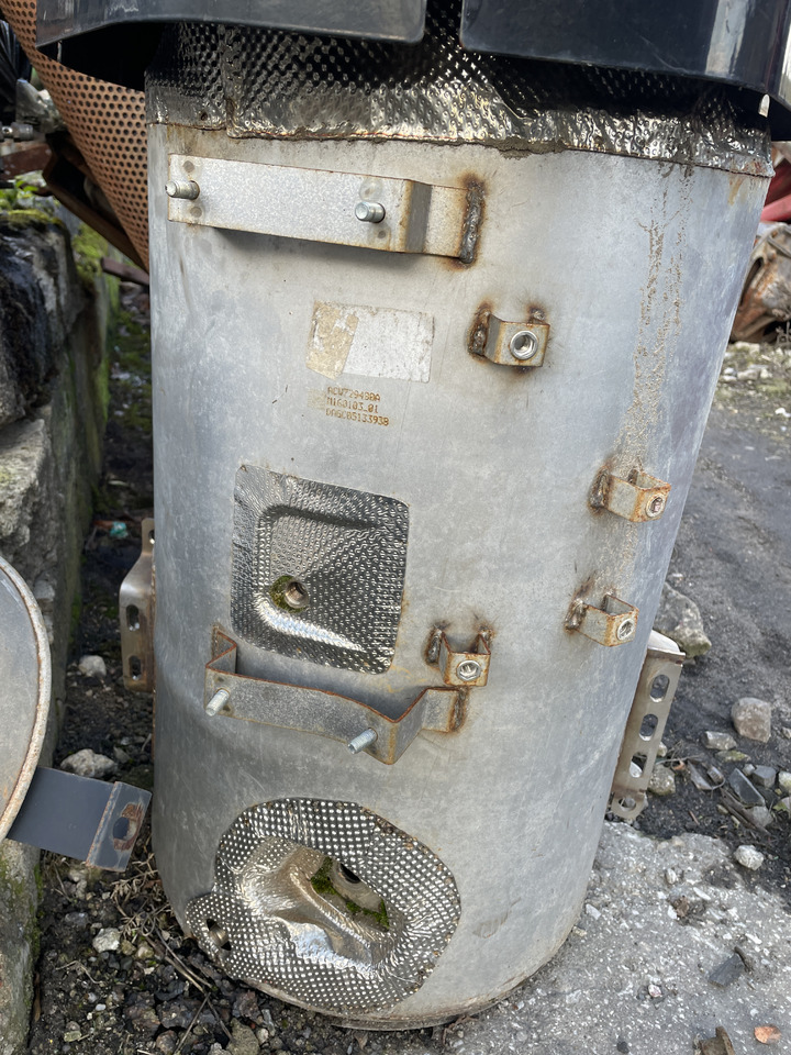 Massey Fergusson 8670 - wydech tłumik - Muffler for Agricultural machinery: picture 3 Massey Fergusson 8670 - wydech tłumik - Muffler for Agricultural machinery: picture 3