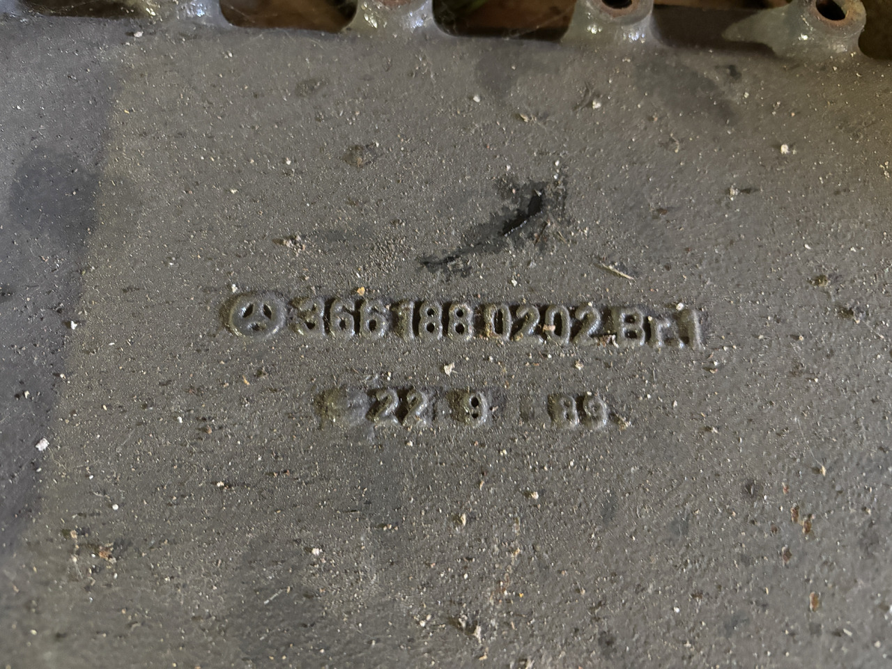 Mercedes OM366 Claas - chłodnica oleju pokrywa 3661880202 - Oil cooler for Agricultural machinery: picture 2 Mercedes OM366 Claas - chłodnica oleju pokrywa 3661880202 - Oil cooler for Agricultural machinery: picture 2