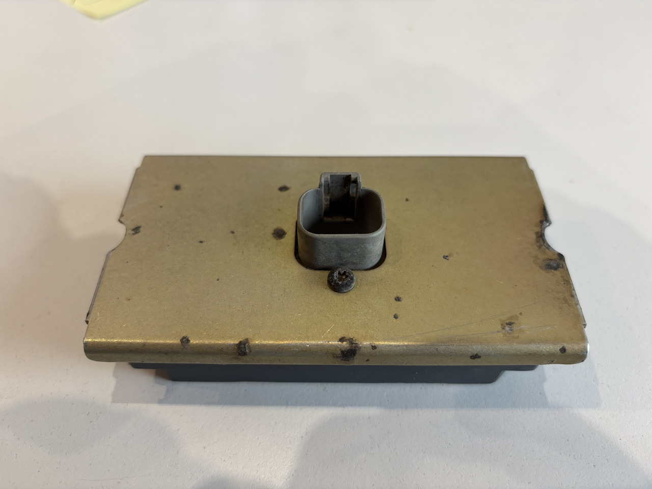 New Holland T6 T7 T8 T9 TG TJ - moduł sterownik 4-pinowy 284638A2 - ECU for Agricultural machinery: picture 2 New Holland T6 T7 T8 T9 TG TJ - moduł sterownik 4-pinowy 284638A2 - ECU for Agricultural machinery: picture 2