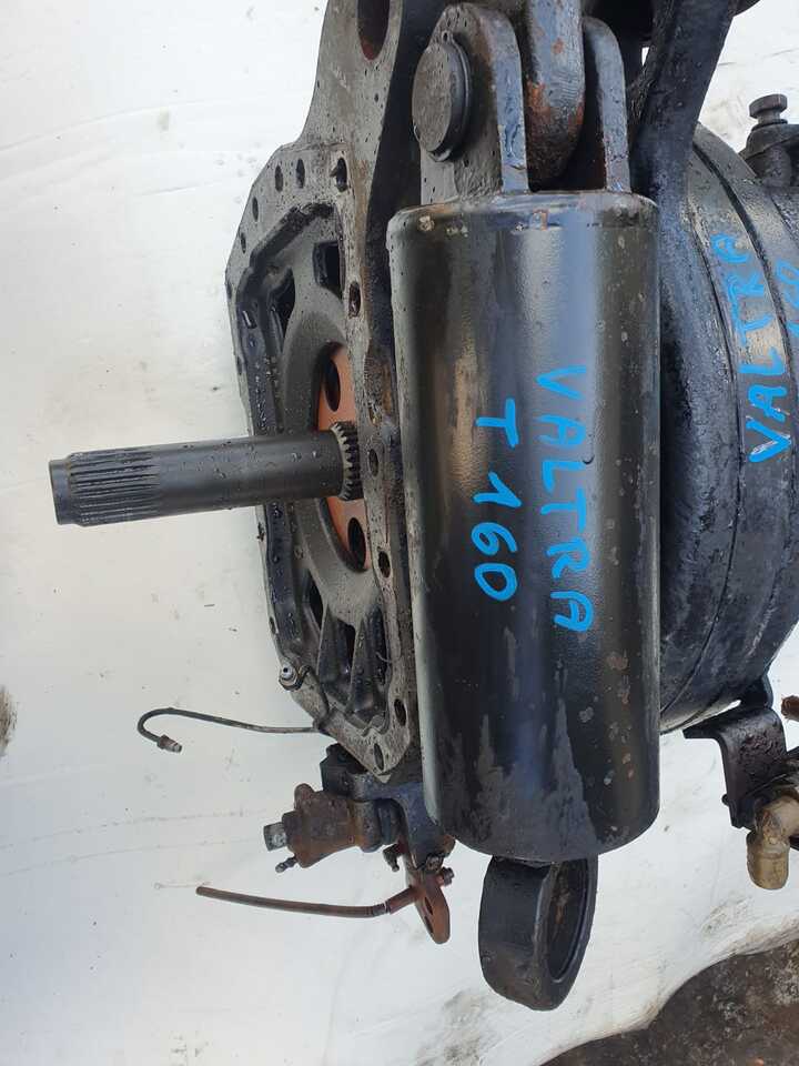 Valtra T180 - Zwolnica - Zwrotnica - Półoś - Skrzynia - Silnik - Siłowniki - Tylny WOM - Steering knuckle for Agricultural machinery: picture 4 Valtra T180 - Zwolnica - Zwrotnica - Półoś - Skrzynia - Silnik - Siłowniki - Tylny WOM - Steering knuckle for Agricultural machinery: picture 4