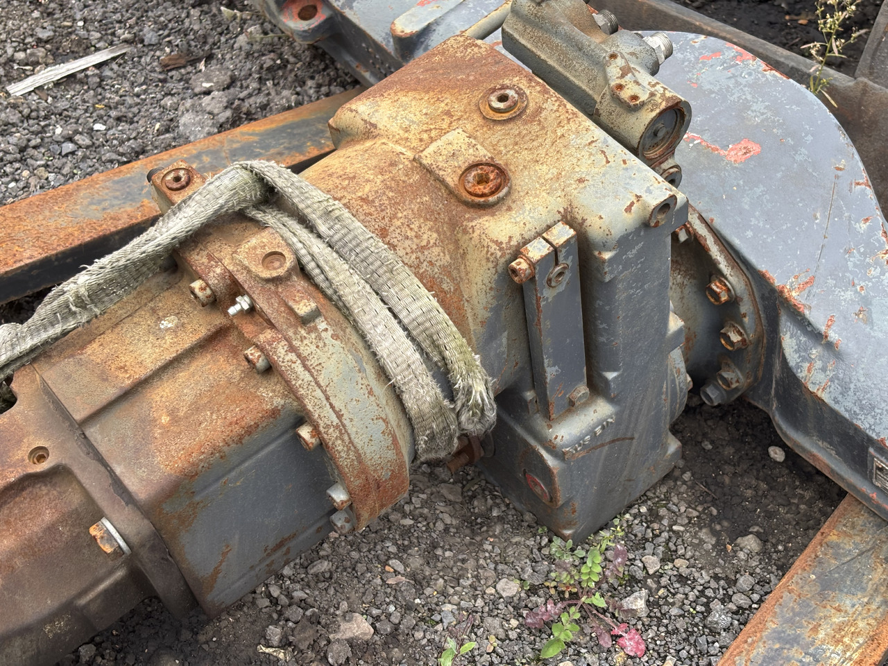 ZF AP-B755 2HL-100 Most Tylni Oś Tylnia Skrzynia Biegów Zwolnica Zwrotnica Pochwa CZĘŚCI - Final drive for Agricultural machinery: picture 5 ZF AP-B755 2HL-100 Most Tylni Oś Tylnia Skrzynia Biegów Zwolnica Zwrotnica Pochwa CZĘŚCI - Final drive for Agricultural machinery: picture 5