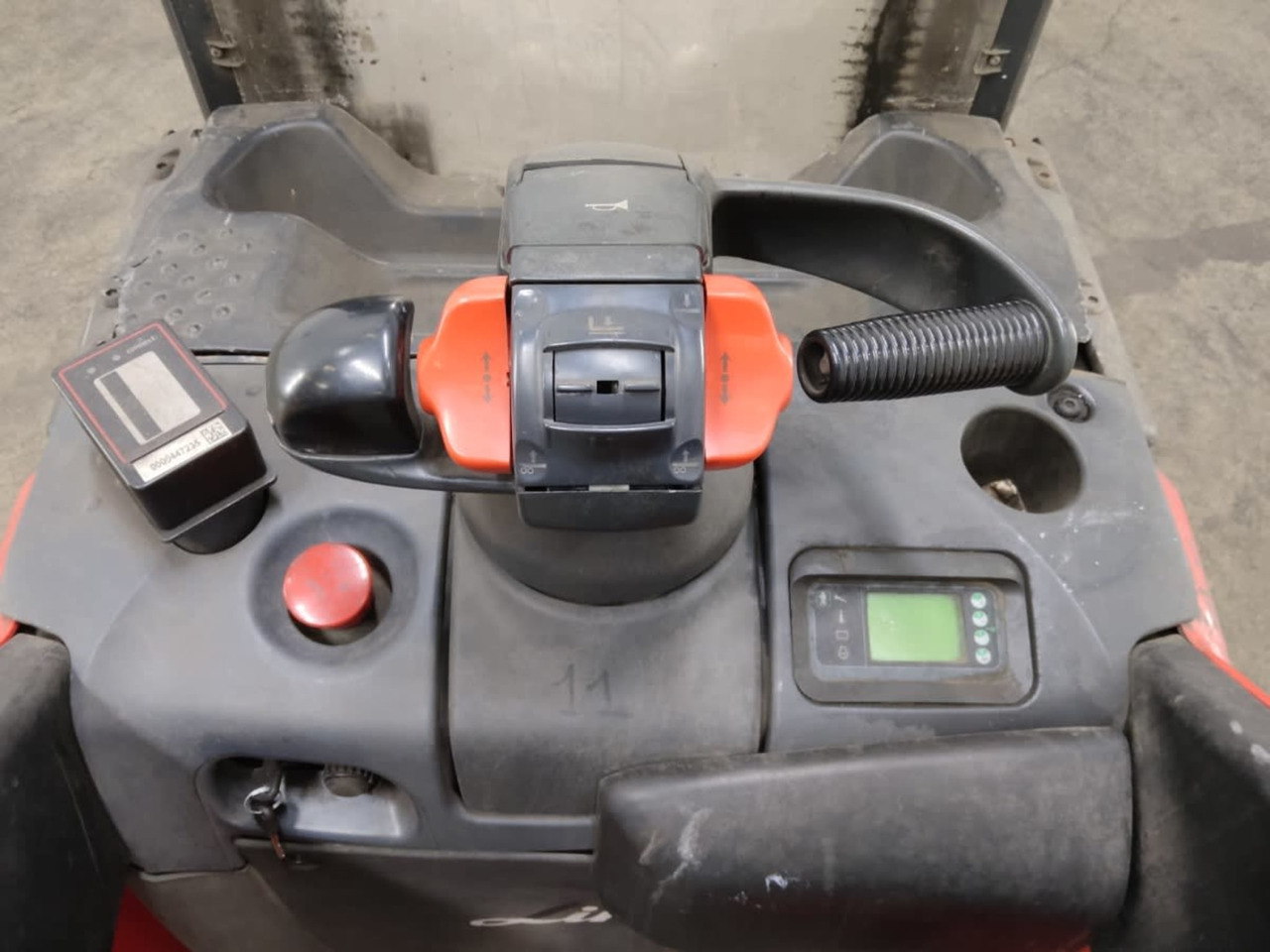 Linde D12P - Stacker: picture 4 Linde D12P - Stacker: picture 4