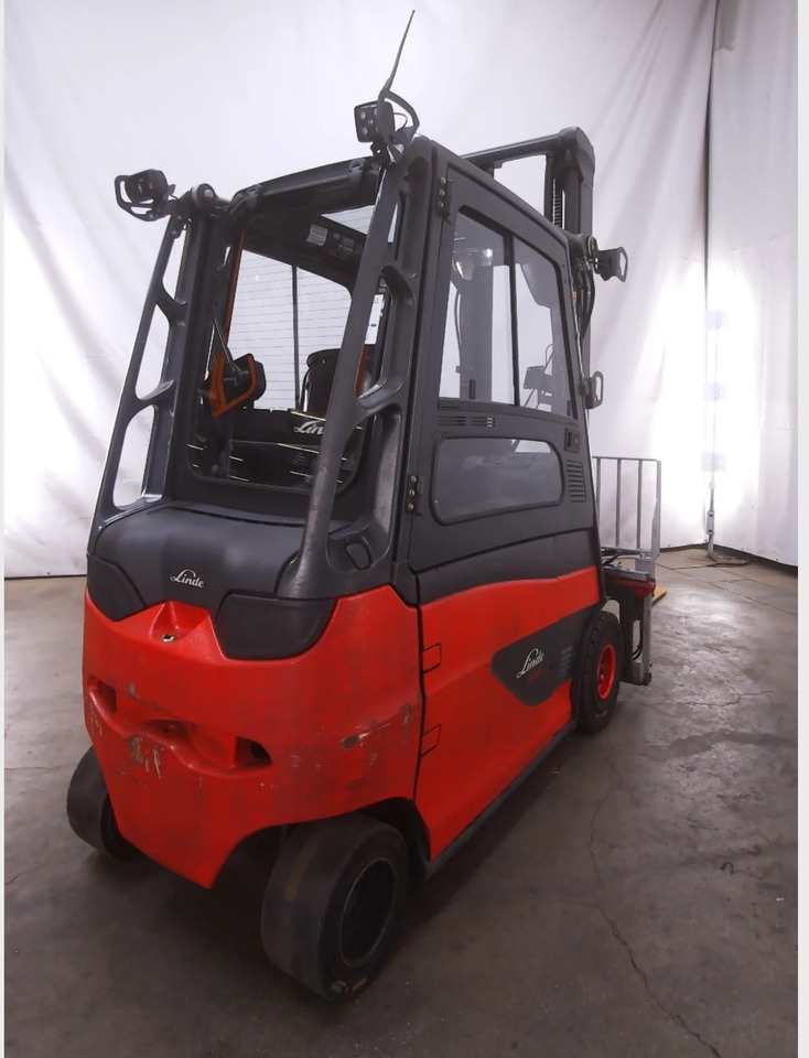 Linde E25HL-01/600 - Electric forklift: picture 2 Linde E25HL-01/600 - Electric forklift: picture 2