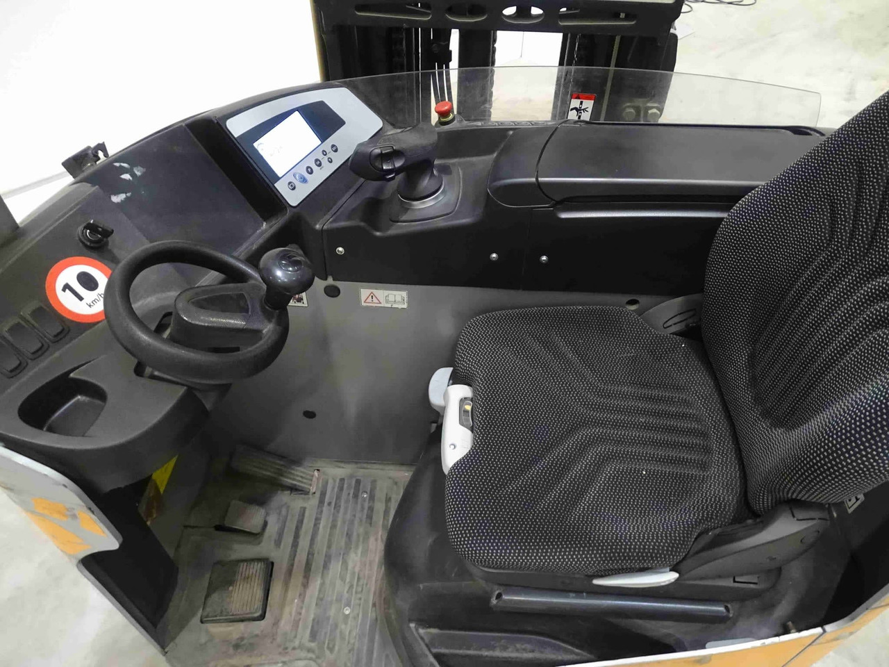 STILL FM-X17 - Reach truck: picture 4 STILL FM-X17 - Reach truck: picture 4
