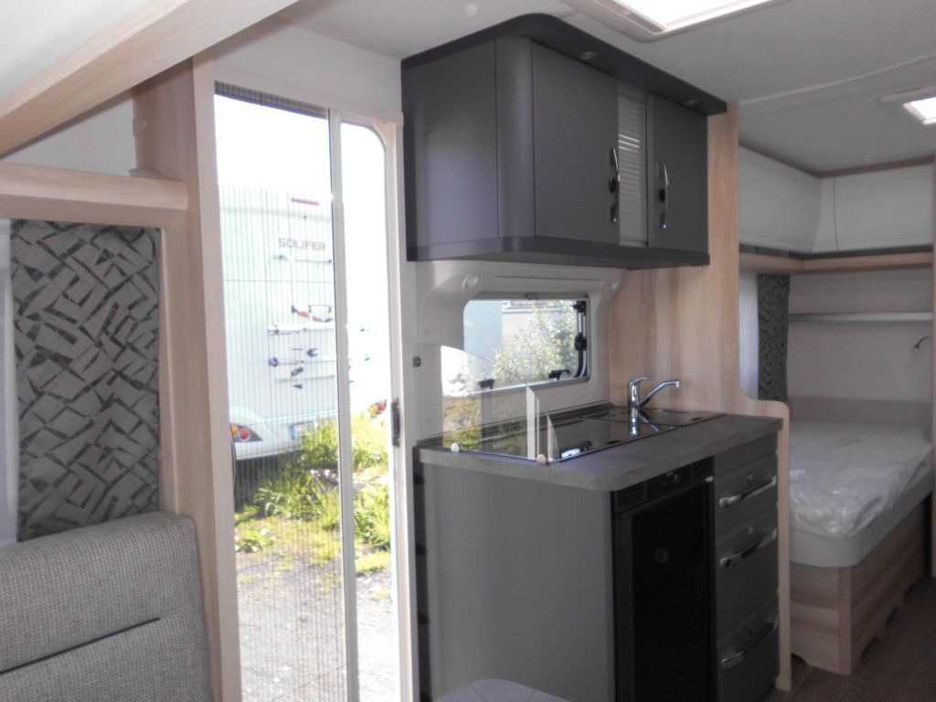 Caravan Hobby De Luxe 460 LU Lagerabverkauf!: picture 8 Caravan Hobby De Luxe 460 LU Lagerabverkauf!: picture 8