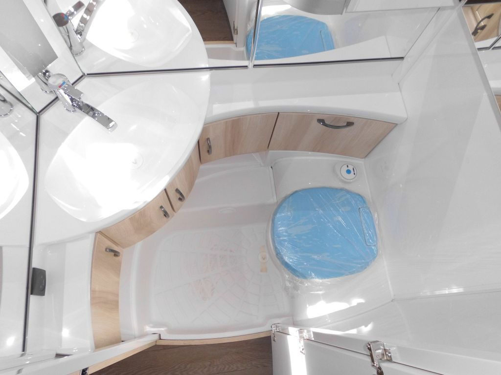 Caravan Hobby De Luxe 460 LU Lagerabverkauf!: picture 15 Caravan Hobby De Luxe 460 LU Lagerabverkauf!: picture 15