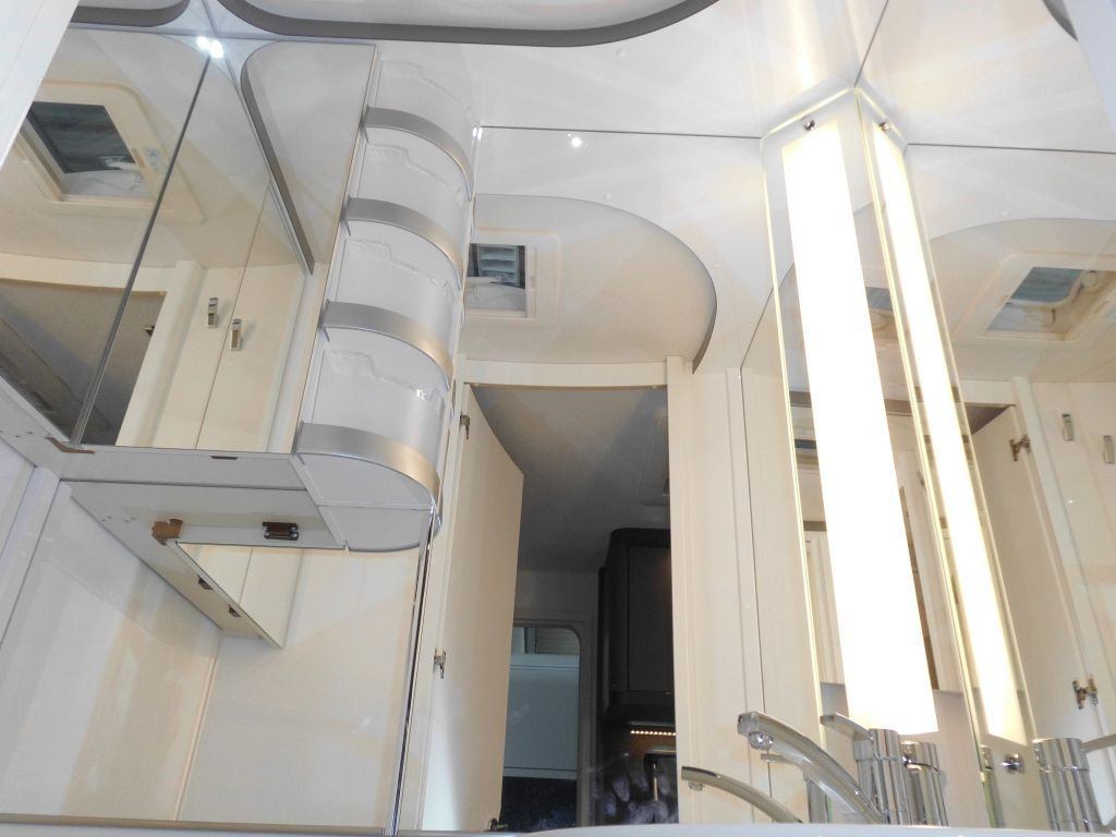 Caravan Hobby De Luxe 490 KMF 2026 GARAGE AUTARK 1800kg.+++: picture 14 Caravan Hobby De Luxe 490 KMF 2026 GARAGE AUTARK 1800kg.+++: picture 14