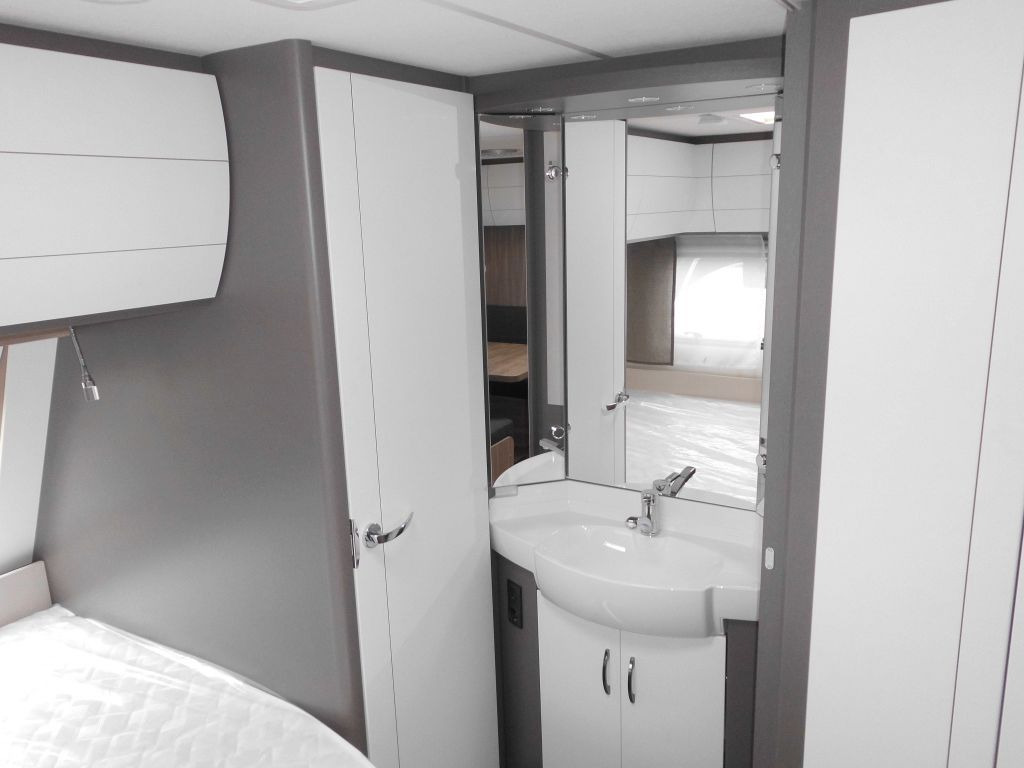 New Caravan Hobby Excellent Edition 650 KMFe 3er Etagenbett VIELE: picture 23