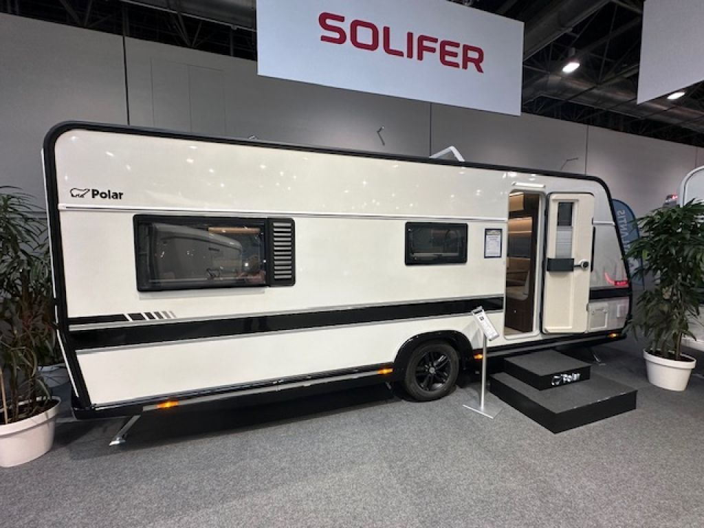 Polar Blackline 590 S WINTERCAMPING & LUXUS PUR - Caravan: picture 1 Polar Blackline 590 S WINTERCAMPING & LUXUS PUR - Caravan: picture 1