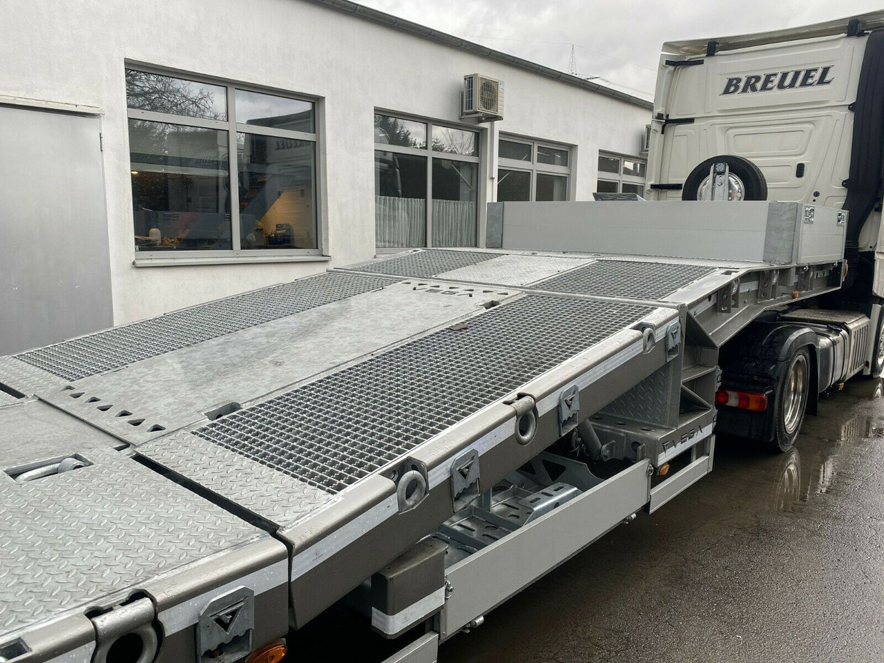 VEGA Verzinkt+LIFT+LENKACHSE+LED - Low loader semi-trailer: picture 3 VEGA Verzinkt+LIFT+LENKACHSE+LED - Low loader semi-trailer: picture 3