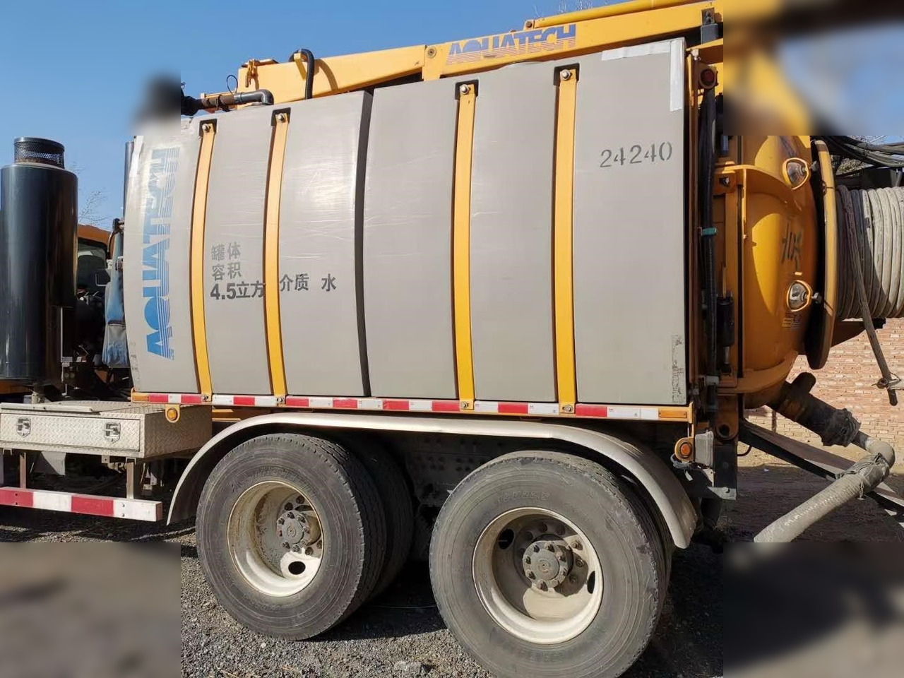2007 AQUATECH B10 - Vacuum truck: picture 2 2007 AQUATECH B10 - Vacuum truck: picture 2