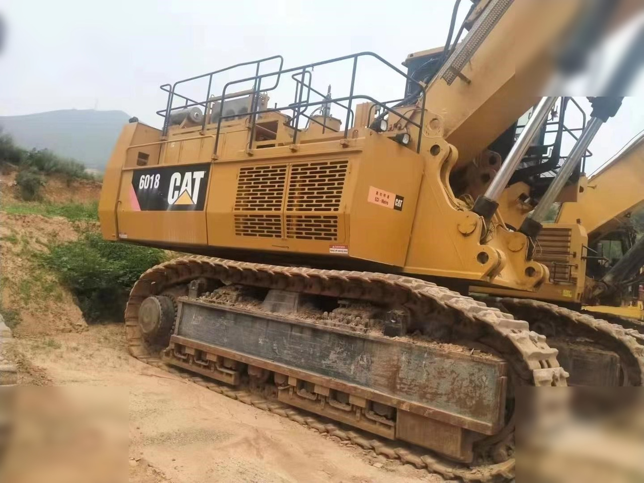 2013 CATERPILLAR 6018 - Crawler excavator: picture 3 2013 CATERPILLAR 6018 - Crawler excavator: picture 3