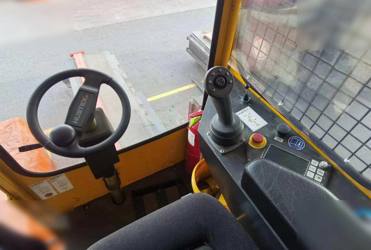 2017 HUBTEX MQ130 - Side loader: picture 2 2017 HUBTEX MQ130 - Side loader: picture 2