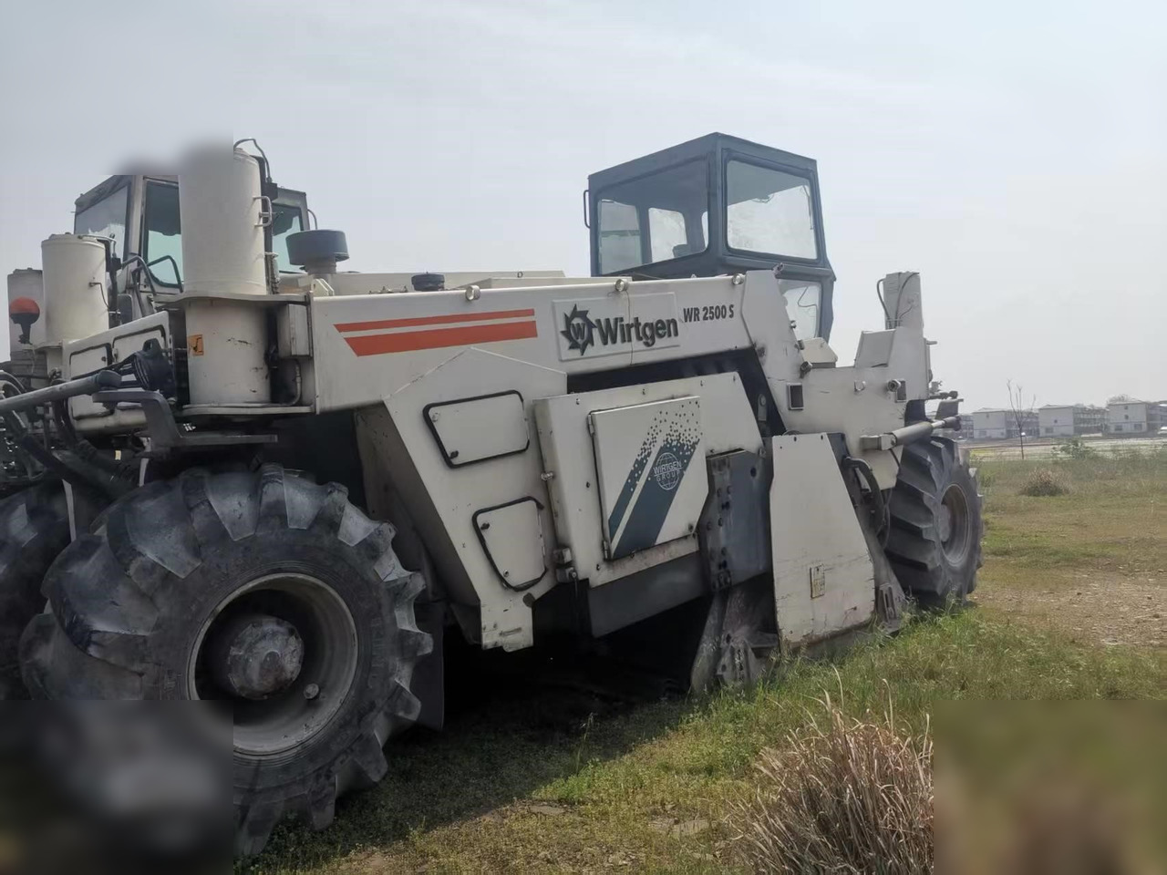 WIRTGEN WR2500 - Soil stabilizer: picture 1 WIRTGEN WR2500 - Soil stabilizer: picture 1