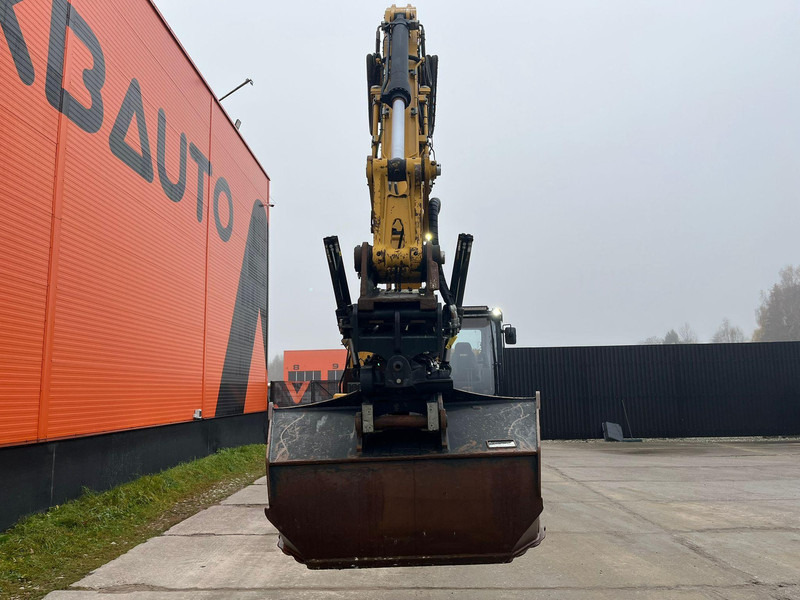 Caterpillar 320 ROTOTILT / CENTRAL LUBRICATION / AC / 2 BUCKETS - Crawler excavator: picture 2 Caterpillar 320 ROTOTILT / CENTRAL LUBRICATION / AC / 2 BUCKETS - Crawler excavator: picture 2