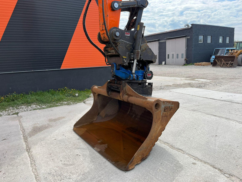 Crawler excavator Doosan DX 235 LCR-5 3 D / ROTOTILT / CENTRAL LUBRICATION / AC: picture 10