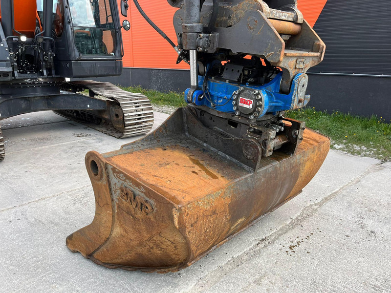 Crawler excavator Doosan DX 235 LCR-5 3 D / ROTOTILT / CENTRAL LUBRICATION / AC: picture 11