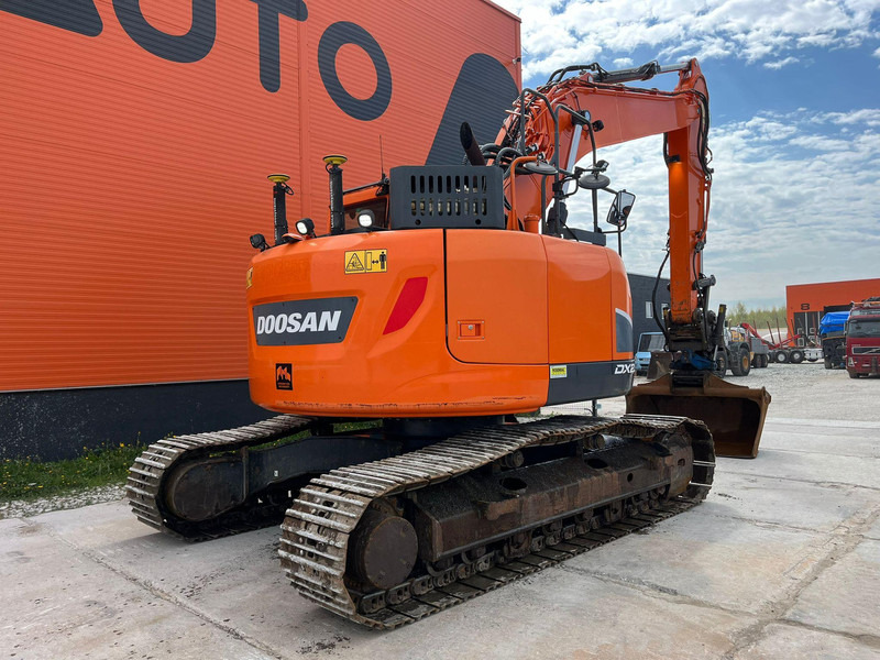 Crawler excavator Doosan DX 235 LCR-5 3 D / ROTOTILT / CENTRAL LUBRICATION / AC: picture 6