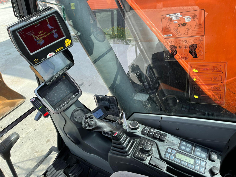 Crawler excavator Doosan DX 235 LCR-5 3 D / ROTOTILT / CENTRAL LUBRICATION / AC: picture 20