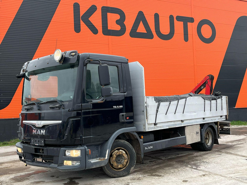 MAN TGL 8.180 4x2 CAB DAMAGE ! / Fassi F28 / PLATFORM L=4366 mm - Dropside/ Flatbed truck, Crane truck: picture 2 MAN TGL 8.180 4x2 CAB DAMAGE ! / Fassi F28 / PLATFORM L=4366 mm - Dropside/ Flatbed truck, Crane truck: picture 2