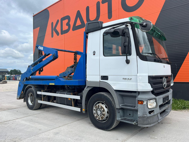 Mercedes-Benz Actros 1832 4x2 JOAB HL 14 U - Skip loader truck: picture 4 Mercedes-Benz Actros 1832 4x2 JOAB HL 14 U - Skip loader truck: picture 4