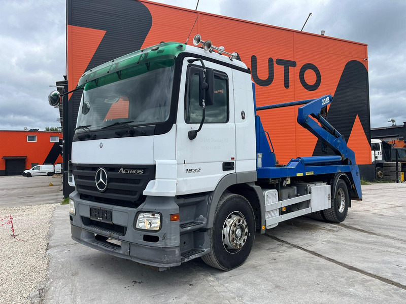 Mercedes-Benz Actros 1832 4x2 JOAB HL 14 U - Skip loader truck: picture 2 Mercedes-Benz Actros 1832 4x2 JOAB HL 14 U - Skip loader truck: picture 2