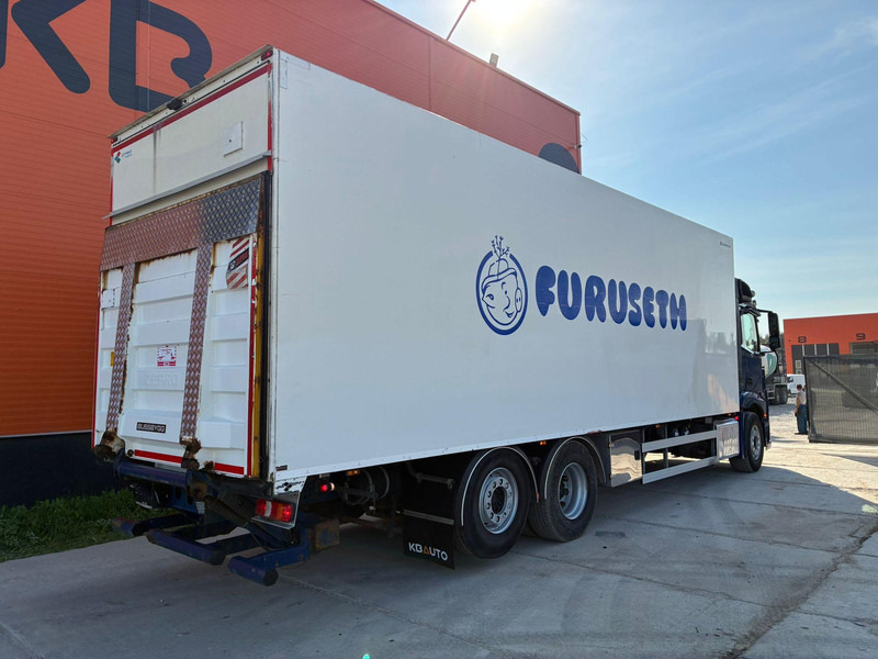 Mercedes-Benz Actros 2548 6x2*4 THERMOKING T-1200R / BOX L=9013 mm - Refrigerator truck: picture 5 Mercedes-Benz Actros 2548 6x2*4 THERMOKING T-1200R / BOX L=9013 mm - Refrigerator truck: picture 5