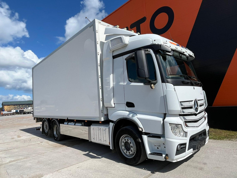 Mercedes-Benz Actros 2551 6x2*4 BOX L=7401mm - Box truck: picture 4 Mercedes-Benz Actros 2551 6x2*4 BOX L=7401mm - Box truck: picture 4
