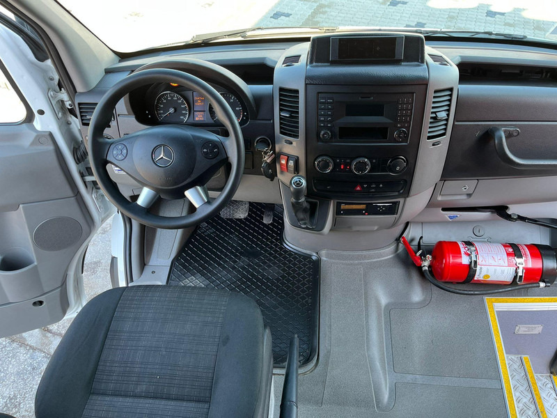 Leasing of Mercedes-Benz Sprinter 516 CDI 19 SEATS / AC Mercedes-Benz Sprinter 516 CDI 19 SEATS / AC: picture 9 Leasing of Mercedes-Benz Sprinter 516 CDI 19 SEATS / AC Mercedes-Benz Sprinter 516 CDI 19 SEATS / AC: picture 9