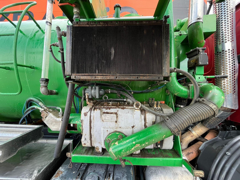 Vacuum truck Scania P 94 4x2 TANK 9000 I + 1200 l / VACUUM Jurop PR150 / PRESSURE Pratissoli 150 bar / 102 l/min: picture 12 Vacuum truck Scania P 94 4x2 TANK 9000 I + 1200 l / VACUUM Jurop PR150 / PRESSURE Pratissoli 150 bar / 102 l/min: picture 12