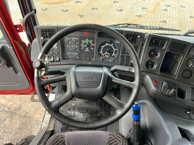 Vacuum truck Scania P 94 4x2 TANK 9000 I + 1200 l / VACUUM Jurop PR150 / PRESSURE Pratissoli 150 bar / 102 l/min: picture 17 Vacuum truck Scania P 94 4x2 TANK 9000 I + 1200 l / VACUUM Jurop PR150 / PRESSURE Pratissoli 150 bar / 102 l/min: picture 17