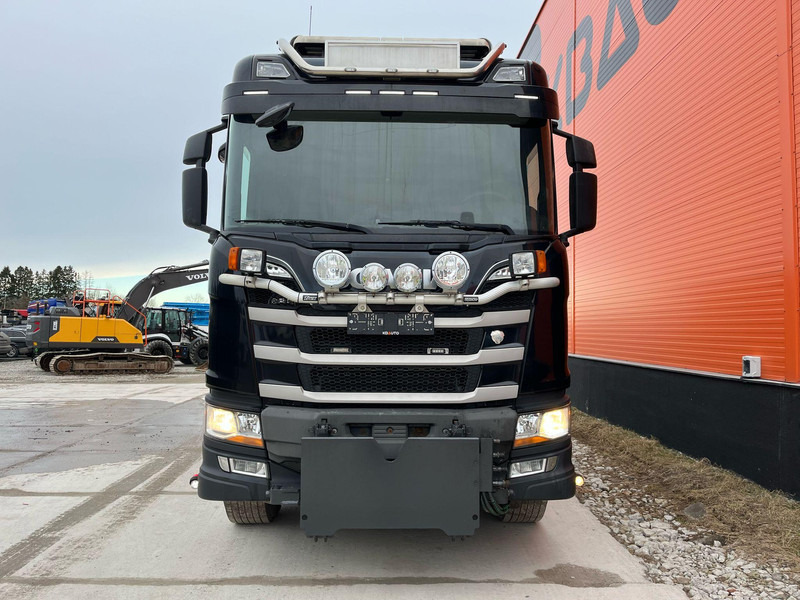 Scania R 650 8x4 FRONT PLOW EQUIPMENT / FULL STEEL / HUB REDUCTION / WEBASTO - Tipper: picture 4 Scania R 650 8x4 FRONT PLOW EQUIPMENT / FULL STEEL / HUB REDUCTION / WEBASTO - Tipper: picture 4