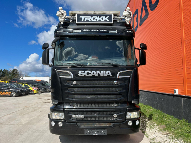 Scania R 730 6x4 FOR SALE AS CHASSIS / RETARDER - Cab chassis truck: picture 2 Scania R 730 6x4 FOR SALE AS CHASSIS / RETARDER - Cab chassis truck: picture 2