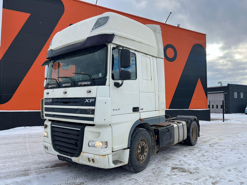 DAF XF 105.410 4x2 NOT ROADWORTHY ! / HYDRAULICS - Tractor unit: picture 2 DAF XF 105.410 4x2 NOT ROADWORTHY ! / HYDRAULICS - Tractor unit: picture 2