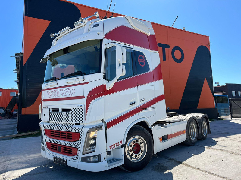 Volvo FH 16 750 6x2 RETARDER / HYDRAULICS / DOUBLE BOGIE / FULL AIR / ADR / GLOBE XL - Tractor unit: picture 2 Volvo FH 16 750 6x2 RETARDER / HYDRAULICS / DOUBLE BOGIE / FULL AIR / ADR / GLOBE XL - Tractor unit: picture 2