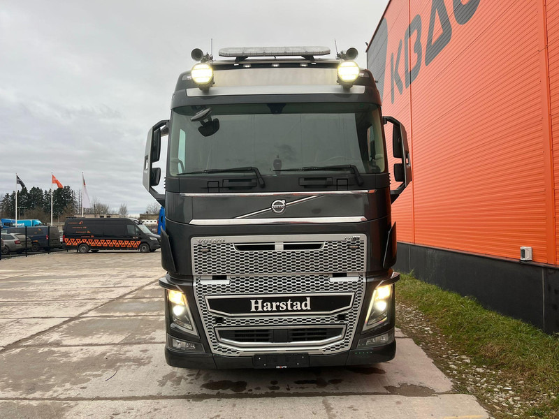 Volvo FH 16 750 6x4 GCW 70 ton / RETARDER / HYDRAULICS / TANDEM AXLE LIFT - Tractor unit: picture 2 Volvo FH 16 750 6x4 GCW 70 ton / RETARDER / HYDRAULICS / TANDEM AXLE LIFT - Tractor unit: picture 2