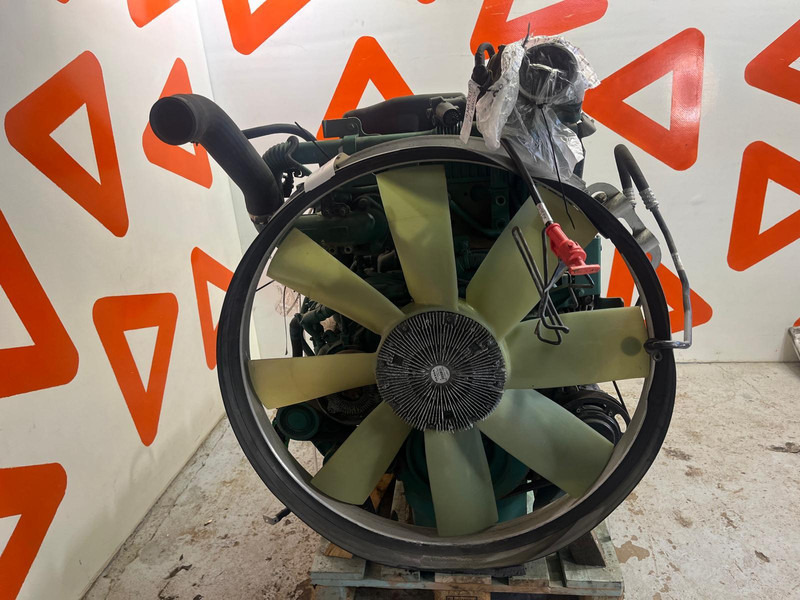 Volvo ENGINE D13K500, 22692837 LOW MILEAGE! - Engine for Truck: picture 2 Volvo ENGINE D13K500, 22692837 LOW MILEAGE! - Engine for Truck: picture 2
