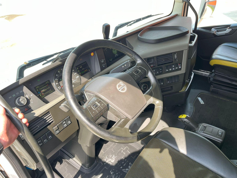 Cab chassis truck Volvo FH 16 650 6x2 9 TON FRONT AXLE / RETARDER / CHASSIS L=6100 mm: picture 15