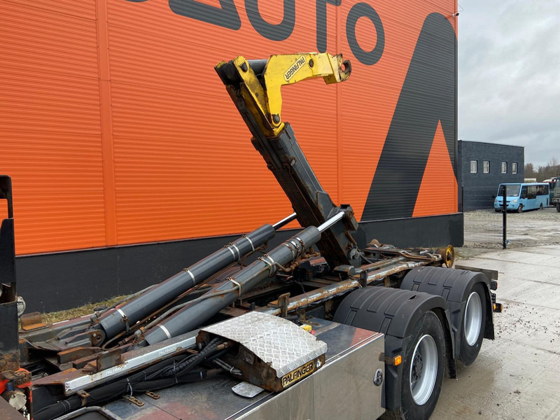 Hook lift truck, Crane truck Volvo FH 16 650 6x2 PK 18502 / PALFINGER T 20 ton / RETARDER: picture 12