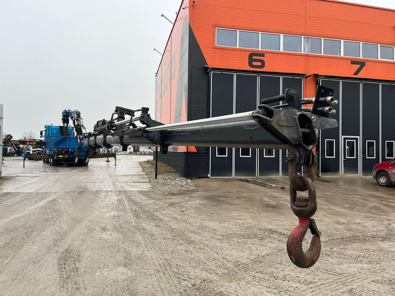 Dropside/ Flatbed truck, Crane truck Volvo FH 16 660 8x4 PK60002 + JIB / PLATFORM L=6232 mm: picture 11
