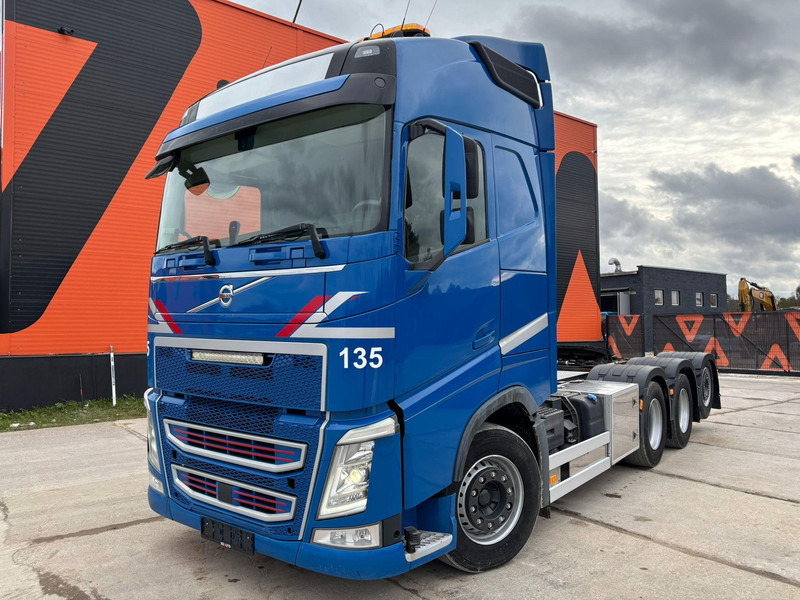 Volvo FH 500 8x4*4 FOR SALE AS CHASSIS / GCW 70 ton / PTO / CHASSIS L=6420 mm - Cab chassis truck: picture 2 Volvo FH 500 8x4*4 FOR SALE AS CHASSIS / GCW 70 ton / PTO / CHASSIS L=6420 mm - Cab chassis truck: picture 2
