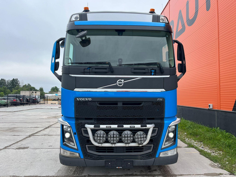 Volvo FH 540 6x4 FOR SALE AS CHASSIS / HYDRAULICS - Cab chassis truck: picture 2 Volvo FH 540 6x4 FOR SALE AS CHASSIS / HYDRAULICS - Cab chassis truck: picture 2