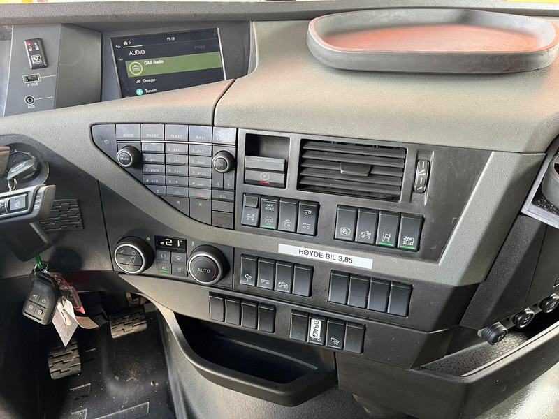 Hook lift truck Volvo FH 540 6x4 HIAB 21 ton / L=5600 mm / RETARDER / TANDEM AXLE LIFT: picture 19