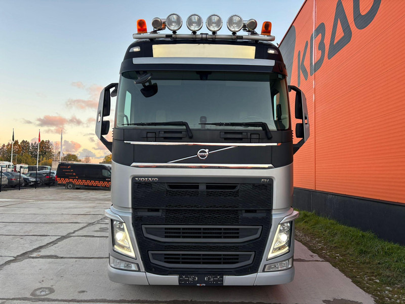 Volvo FH 540 8x4*4 PALFINGER PK 33002 EH / PLATFORM L=7049 mm - Dropside/ Flatbed truck, Crane truck: picture 3 Volvo FH 540 8x4*4 PALFINGER PK 33002 EH / PLATFORM L=7049 mm - Dropside/ Flatbed truck, Crane truck: picture 3