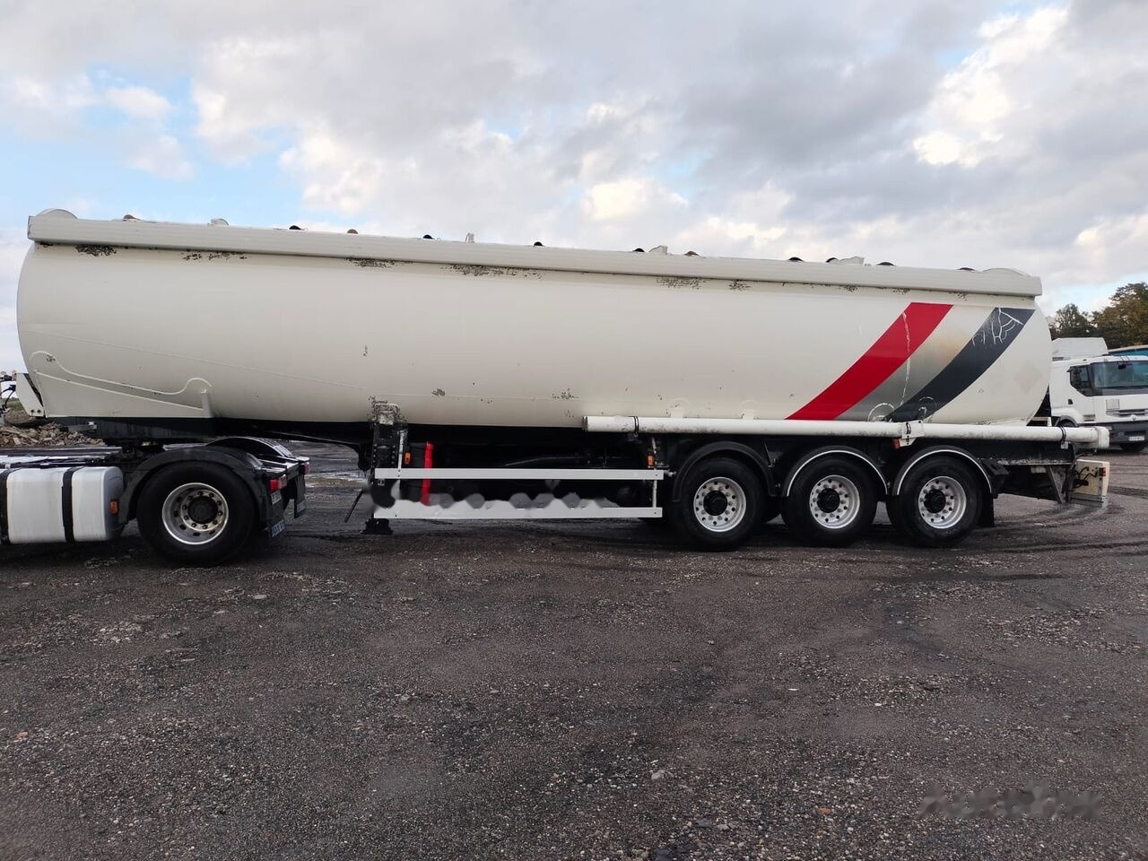 Trailor TX34 - Tank semi-trailer: picture 3 Trailor TX34 - Tank semi-trailer: picture 3