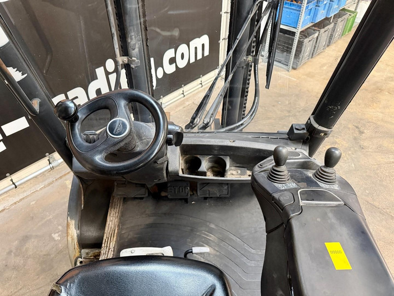 Linde H30D-02 - Diesel forklift: picture 5 Linde H30D-02 - Diesel forklift: picture 5